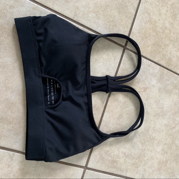 Billabong Tops - 🌵Billabong sports bra